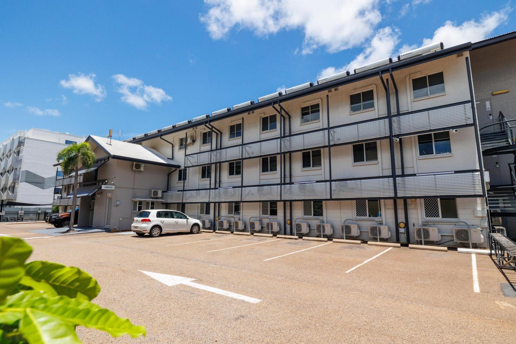 Dch On Mitchell Hotel Darwin Exterior foto